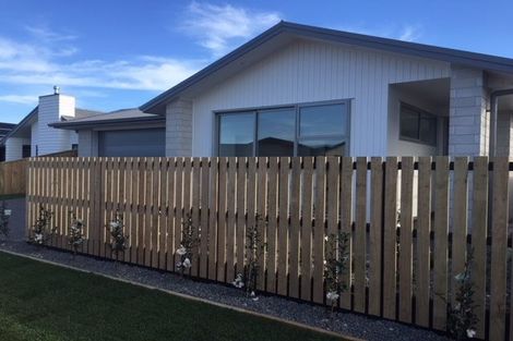 Photo of property in 4 Rotomanu Place, Pyes Pa, Tauranga, 3112