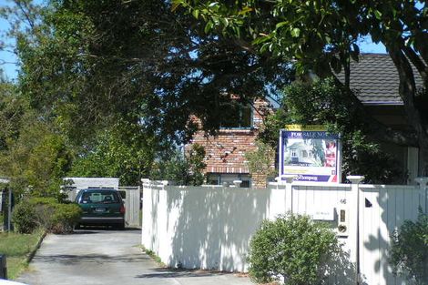 Photo of property in 46a Onewa Road, Northcote Point, Auckland, 0627