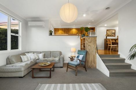 Photo of property in 3 Spencer Terrace, Hauraki, Auckland, 0622
