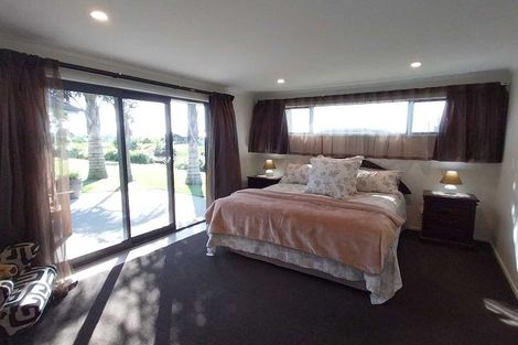 Photo of property in 10 Sophora Place, Papamoa Beach, Papamoa, 3118
