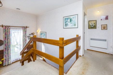 Photo of property in 109 Norana Road, Timberlea, Upper Hutt, 5018