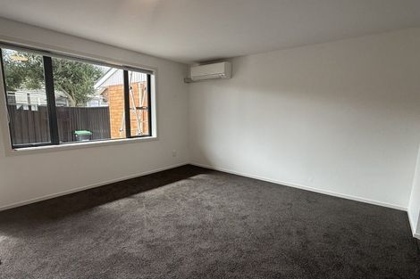 Photo of property in 2/7 Division Street, Riccarton, Christchurch, 8041