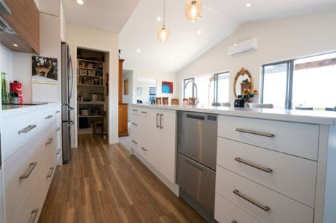 Photo of property in 16 Nolan Place, Katikati, 3129