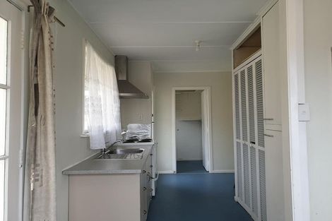 Photo of property in 27 Shackleton Grove, Stokes Valley, Lower Hutt, 5019