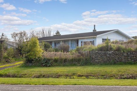 Photo of property in 24 Cambridge Street, Pahiatua, 4910