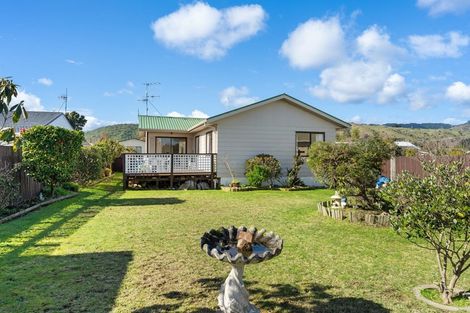 Photo of property in 15 Pukeko Street, Paraparaumu, 5032