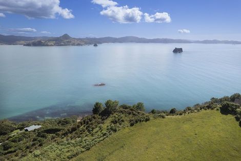 Photo of property in 398e Lees Road, Hahei, Whitianga, 3591