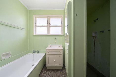 Photo of property in 98 Field Way, Waikanae Beach, Waikanae, 5036