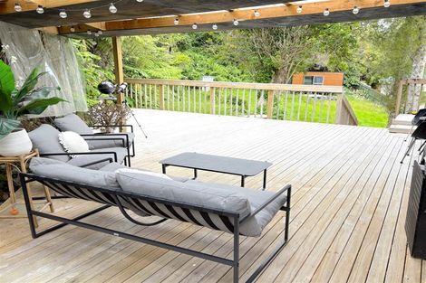 Photo of property in 8 Limmer Place, Browns Bay, Auckland, 0632