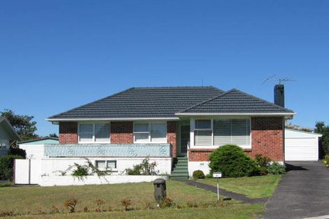 Photo of property in 51 Divich Avenue, Te Atatu South, Auckland, 0610