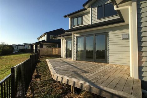 Photo of property in 9 Atalanta Way, Beachlands, Auckland, 2018