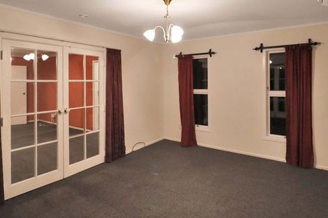 Photo of property in 58 Aniseed Grove, Timberlea, Upper Hutt, 5018