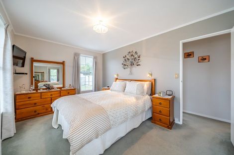 Photo of property in 9 Shaftesbury Grove, Stokes Valley, Lower Hutt, 5019