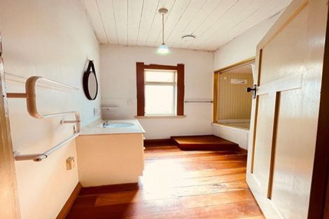 Photo of property in 32 Marne Road, Papakura, 2110