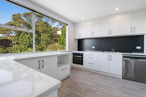 Photo of property in 22 Glenelg Road, Red Beach, 0932