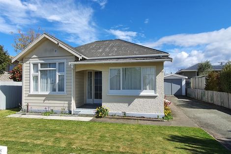 Photo of property in 14 Rhodes Street, Waimate, 7924