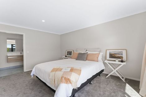 Photo of property in 10 Uku Way, Wharewaka, Taupo, 3330