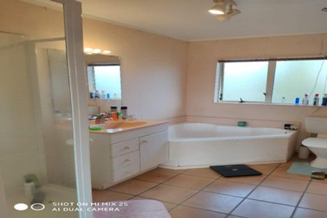 Photo of property in 1/5 Delamare Court, Sunnynook, Auckland, 0632