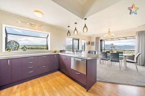 Photo of property in 11 Meadowbank Drive, Belmont, Lower Hutt, 5010