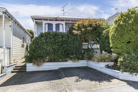 Photo of property in 7 Caroline Street, Mount Victoria, Wellington, 6011