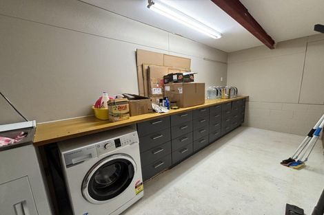 Photo of property in 1 Durie Vale Road, Durie Hill, Whanganui, 4500