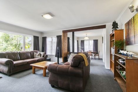 Photo of property in 4 Coast Road, Wainuiomata, Lower Hutt, 5014