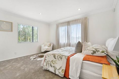 Photo of property in 2 Skinner Road, Mount Wellington, Auckland, 1060