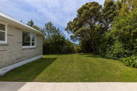 Photo of property in 20 Mahinawa Street, Takapuwahia, Porirua, 5022