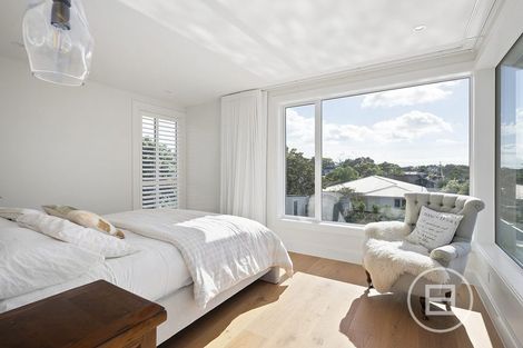 Photo of property in 15 Church Street, Northcote Point, Auckland, 0627