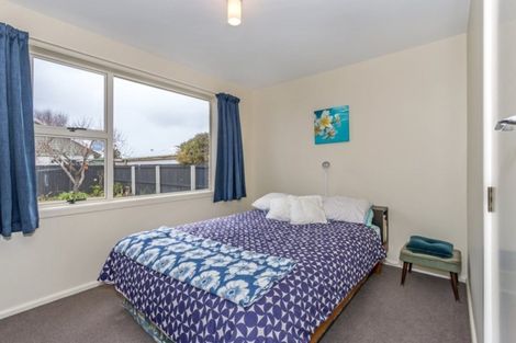 Photo of property in 132 Effingham Street, North New Brighton, Christchurch, 8083