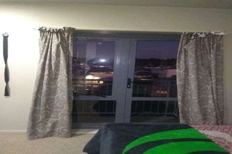Photo of property in 5i/10 Crown Lynn Place, New Lynn, Auckland, 0600