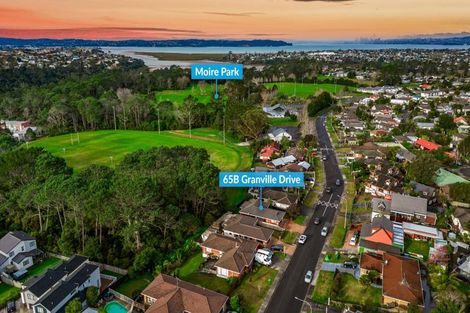 Photo of property in 2/65 Granville Drive, Massey, Auckland, 0614