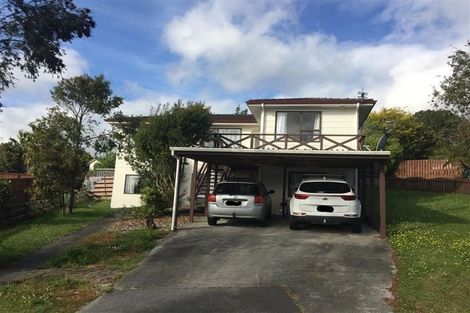 Photo of property in 20 Pahi Place, West Harbour, Auckland, 0618