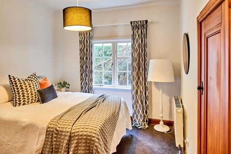 Photo of property in 26 Waitohu Road, York Bay, Lower Hutt, 5013