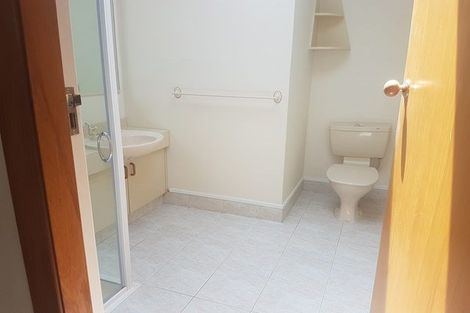 Photo of property in 2 Luton Street, Hokowhitu, Palmerston North, 4410