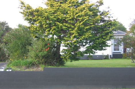 Photo of property in 2/14 Churchill Avenue, Manurewa, Auckland, 2102