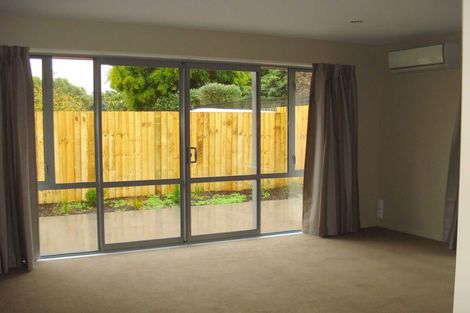 Photo of property in 8/18 Goldsmith Place, Waltham, Christchurch, 8023