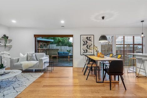 Photo of property in 2/11 Nile Road, Milford, Auckland, 0620