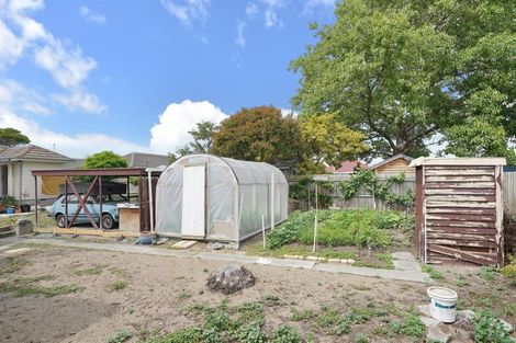 Photo of property in 28 Vivian Street, Burwood, Christchurch, 8083