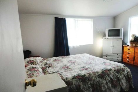 Photo of property in 28 Trimdon Street, Randwick Park, Auckland, 2105