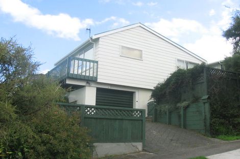 Photo of property in 21 Viewmont Drive, Harbour View, Lower Hutt, 5010
