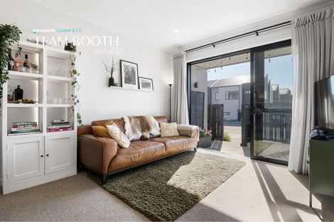 Photo of property in 8/1 Genevieve Lane, Hobsonville, Auckland, 0616