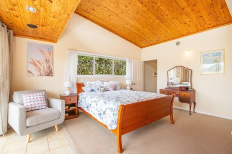 Photo of property in 12 Hillside Avenue, Mangawhai Heads, Mangawhai, 0505