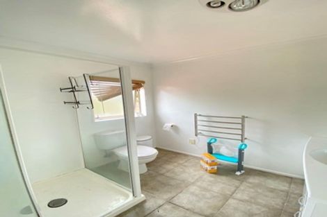 Photo of property in 14 Meharg Place, Fairview Heights, Auckland, 0632