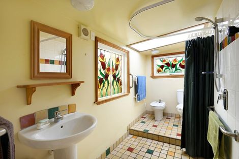 Photo of property in 143 Tasman Street, Nelson, 7010