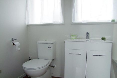 Photo of property in 24 Leman Street, Milton, 9220