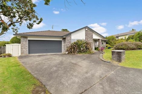 Photo of property in 11 Owl Court, Unsworth Heights, Auckland, 0632