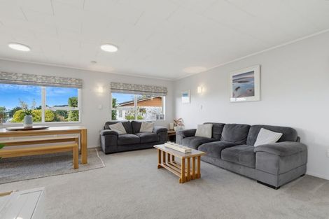Photo of property in 24 Cobham Crescent, Stoke, Nelson, 7011