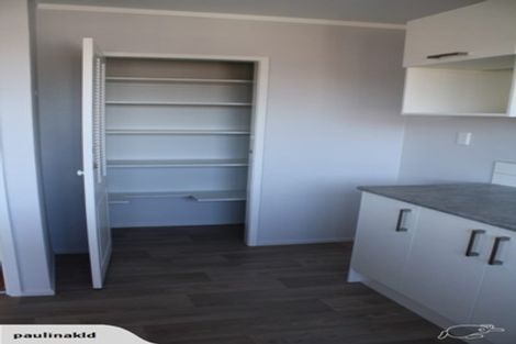 Photo of property in 2/90 East Coast Road, Milford, Auckland, 0620