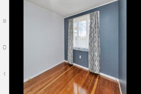 Photo of property in 16 Ogle Crescent, Te Kamo, Whangarei, 0112